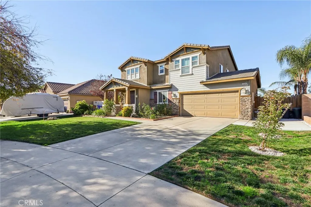 1134 Hazelwood Avenue, Mentone, California 92359 home-pic-2