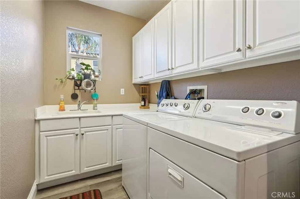 1134 Hazelwood Avenue, Mentone, California 92359 home-pic-21