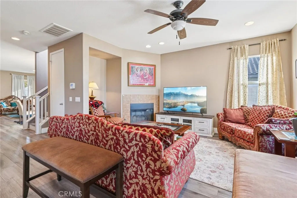 1134 Hazelwood Avenue, Mentone, California 92359 home-pic-12