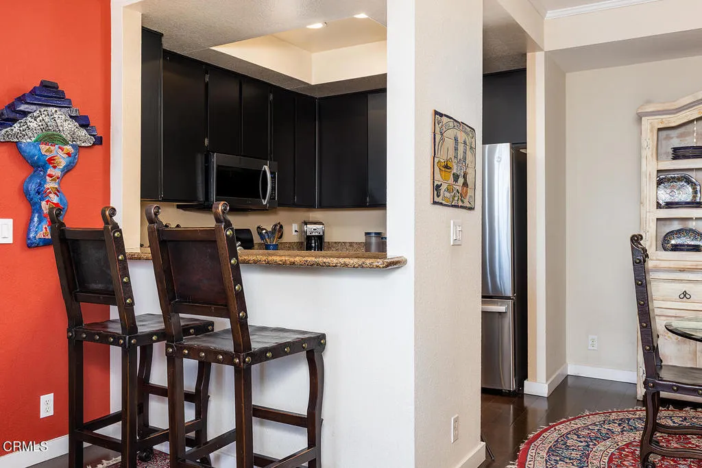 221 S Oak Knoll Avenue 306, Pasadena, California 91101 home-pic-7