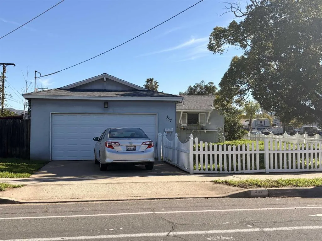 357 S 1st St, El Cajon, California 92019 home-pic-1