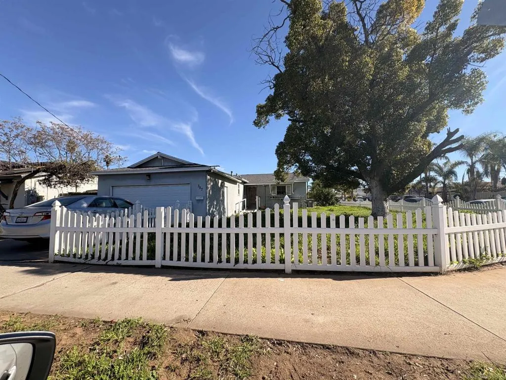 357 S 1st St, El Cajon, California 92019 home-pic-5