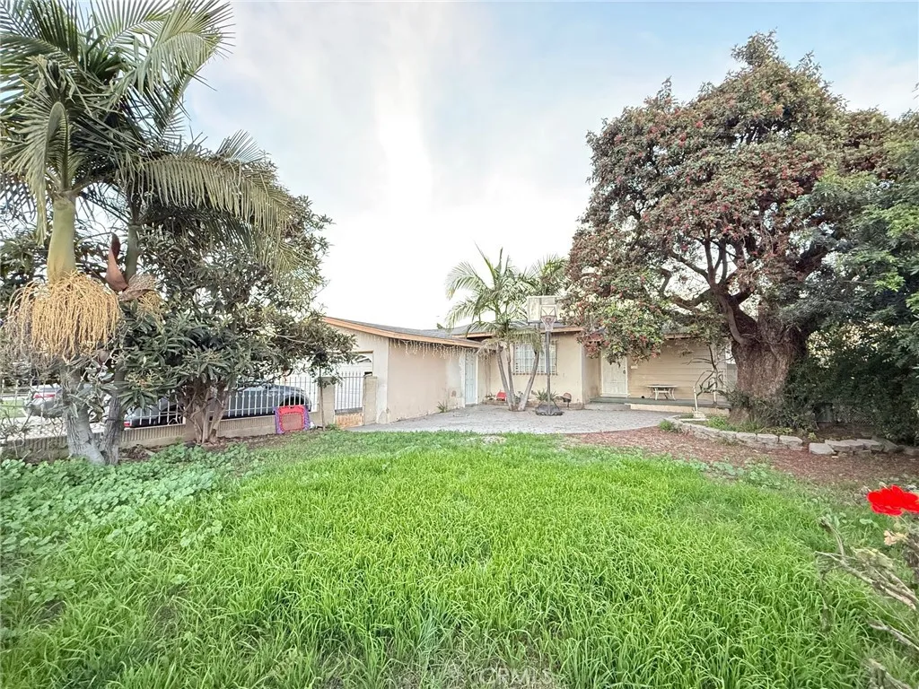 1427 S Rene, Santa Ana, California 92704 home-pic-1