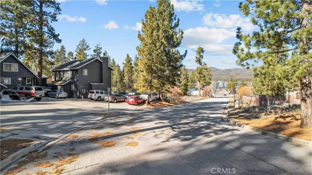 714 Paine, Big Bear Lake, California 92315 home-pic-10