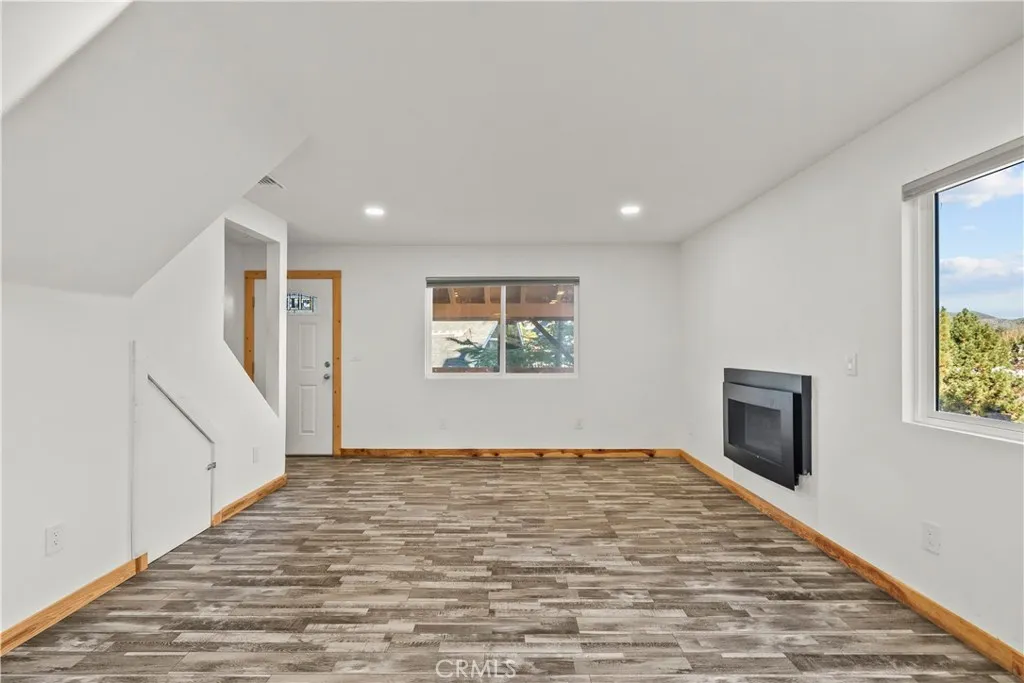 714 Paine, Big Bear Lake, California 92315 home-pic-27