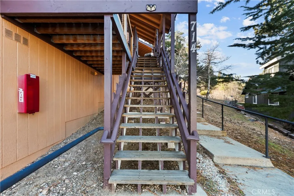714 Paine, Big Bear Lake, California 92315 home-pic-21