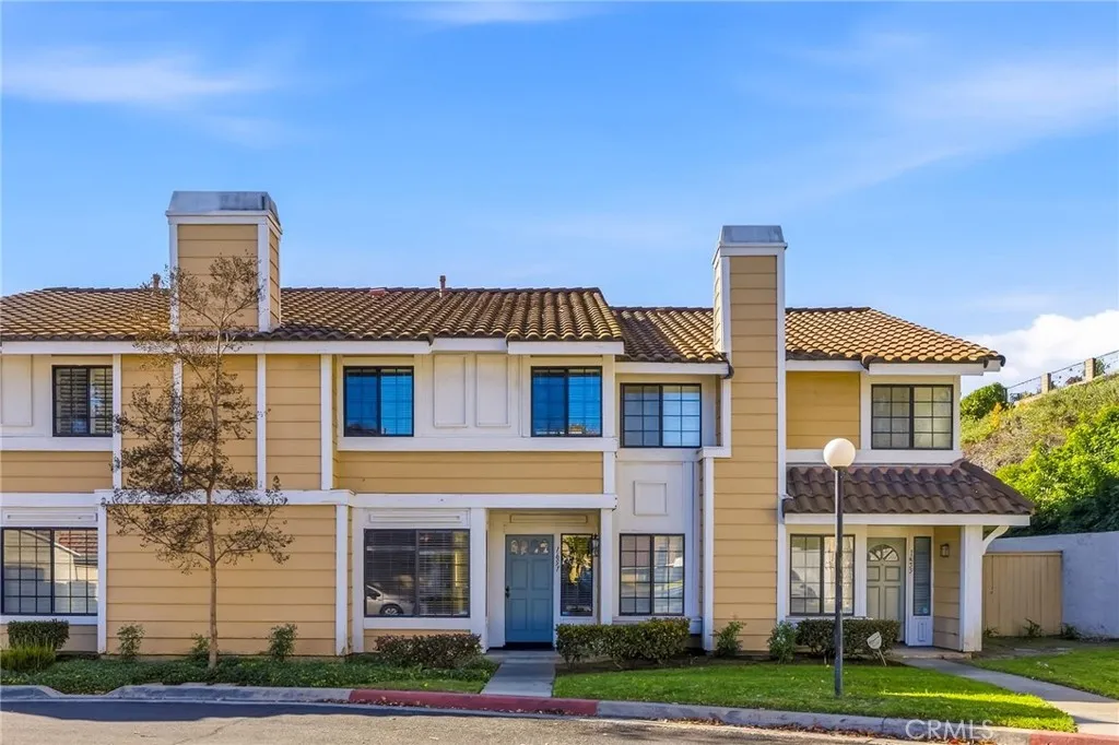 1657 S Diamond Bar Boulevard, Diamond Bar, California 91765 home-pic-2