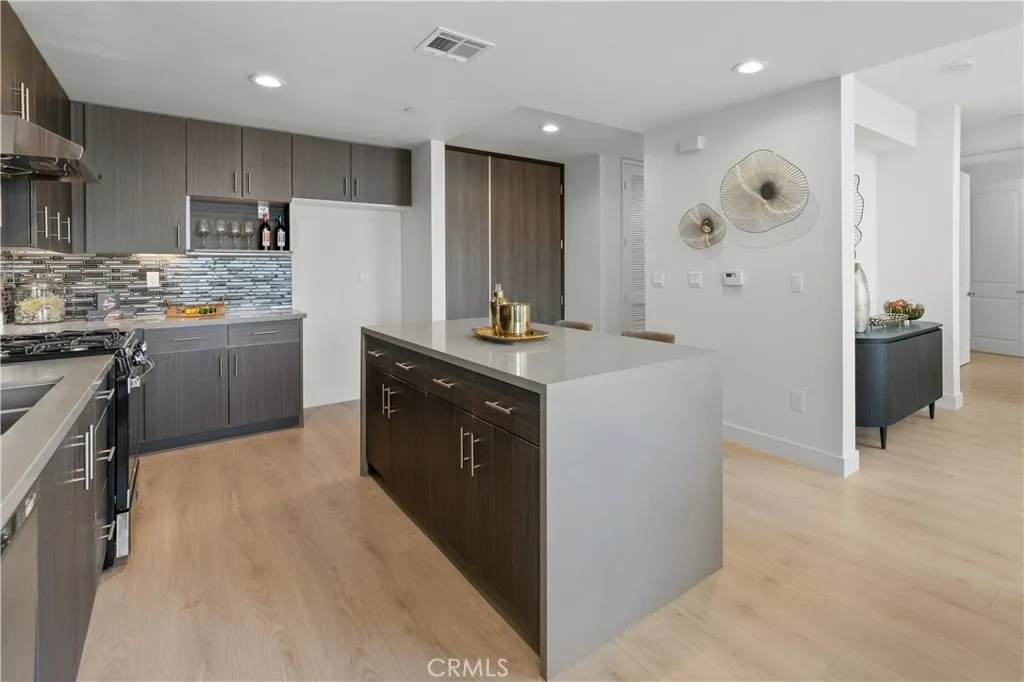168 S Monterey Street 508, Alhambra, California 91801 home-pic-3