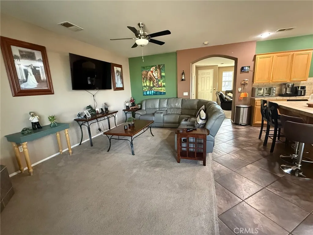 251 Spinnaker Street, San Jacinto, California 92583 home-pic-12