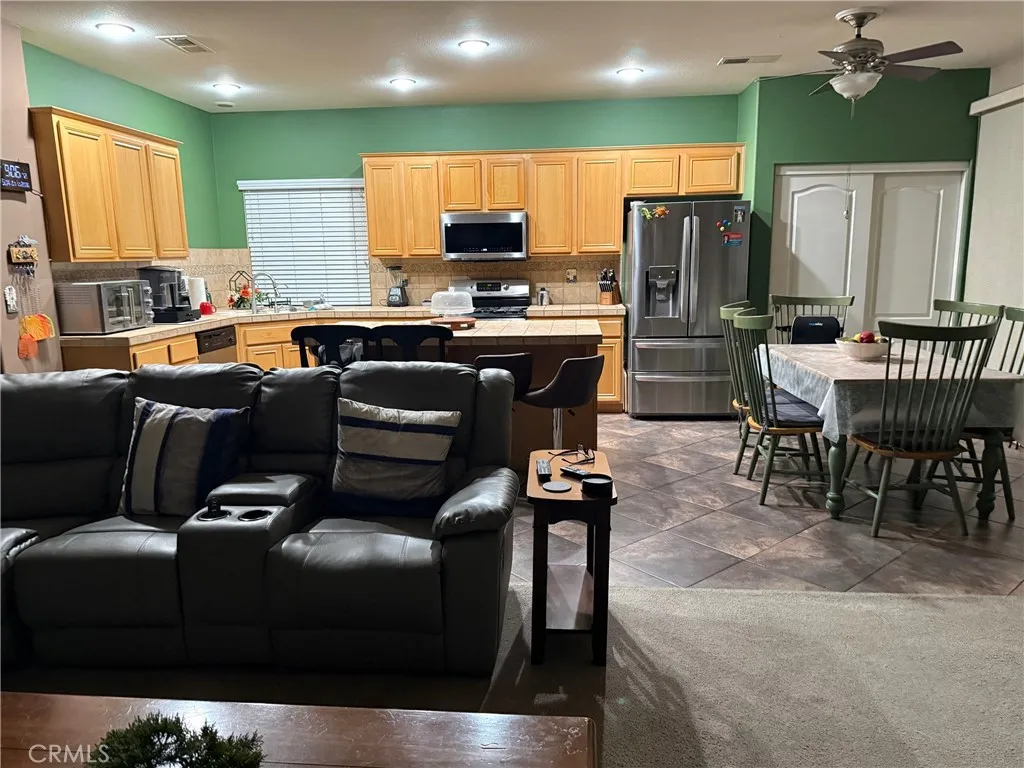 251 Spinnaker Street, San Jacinto, California 92583 home-pic-28