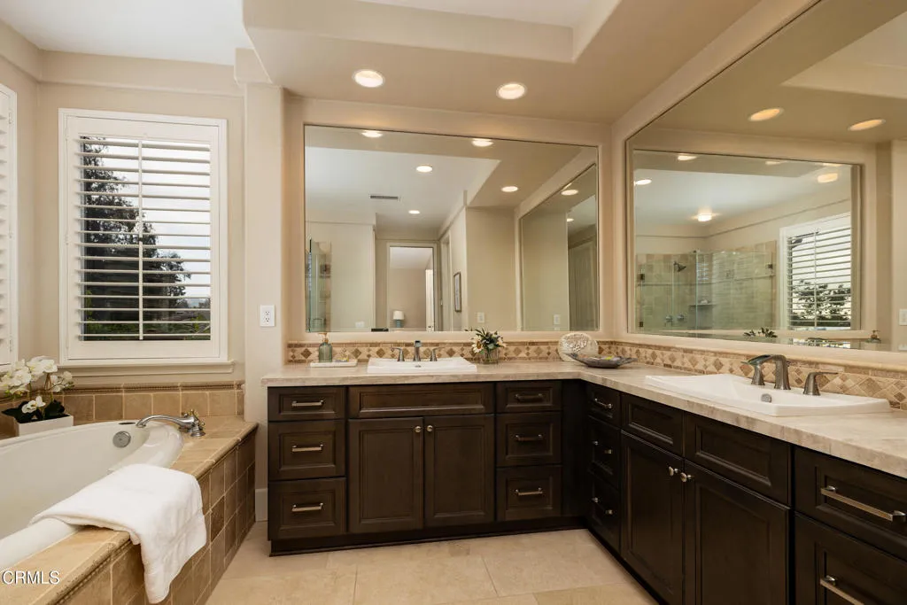 2767 Avenida De Autlan, Camarillo, California 93010 home-pic-14