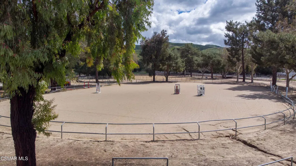 1756 Sunnydale Avenue, Simi Valley, California 93065 home-pic-69