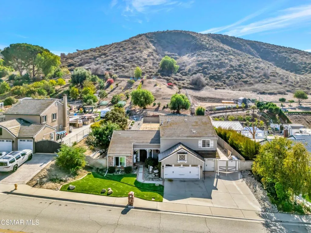1756 Sunnydale Avenue, Simi Valley, California 93065 home-pic-5