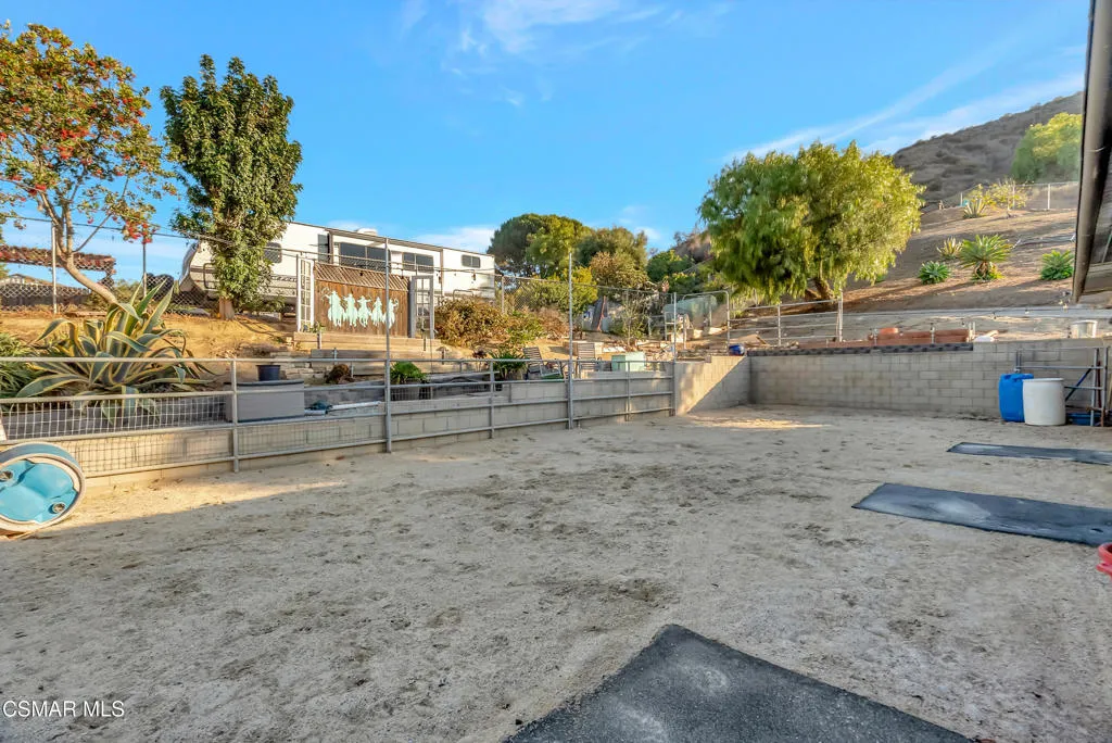 1756 Sunnydale Avenue, Simi Valley, California 93065 home-pic-49