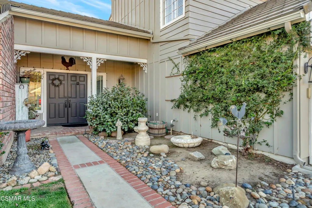 1756 Sunnydale Avenue, Simi Valley, California 93065 home-pic-7