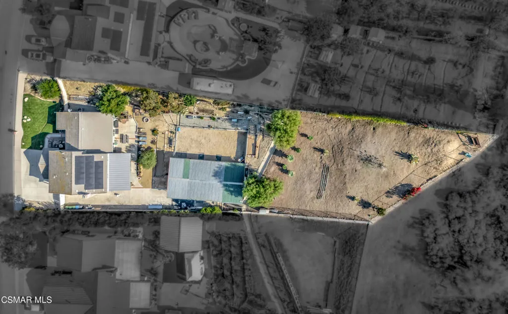 1756 Sunnydale Avenue, Simi Valley, California 93065 home-pic-61