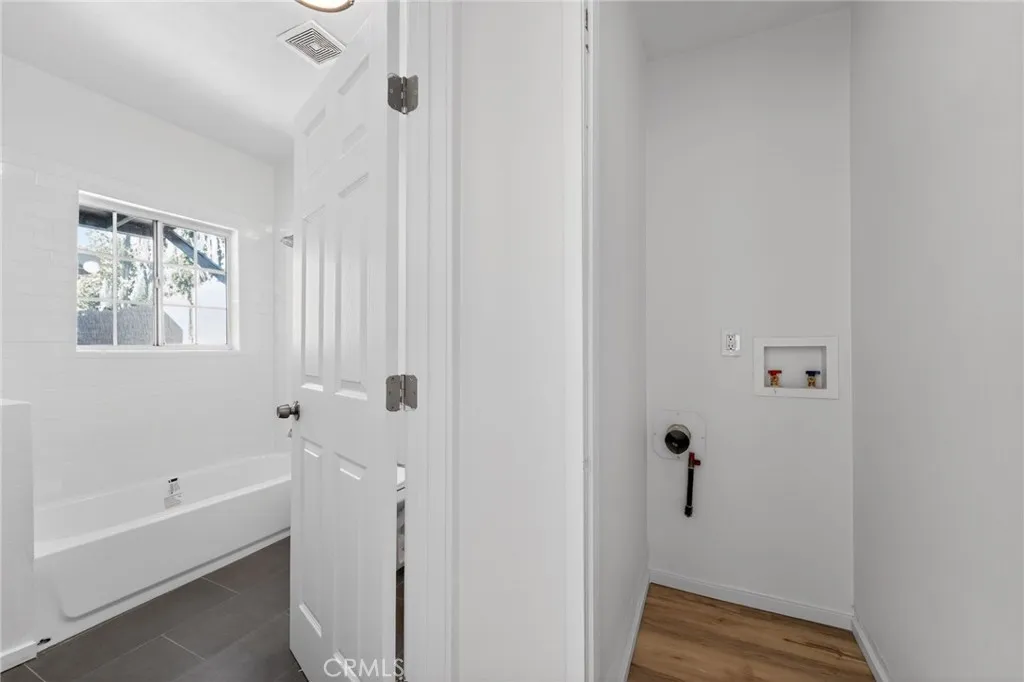 819 N Hicks, Los Angeles, California 90063 home-pic-27