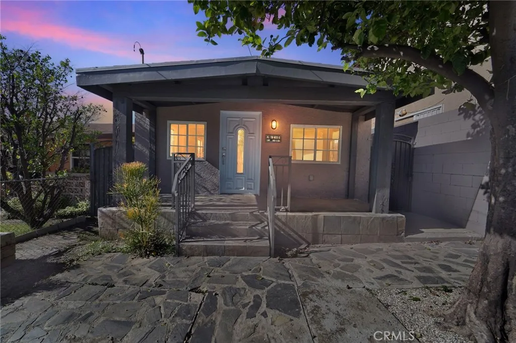 819 N Hicks, Los Angeles, California 90063 home-pic-1