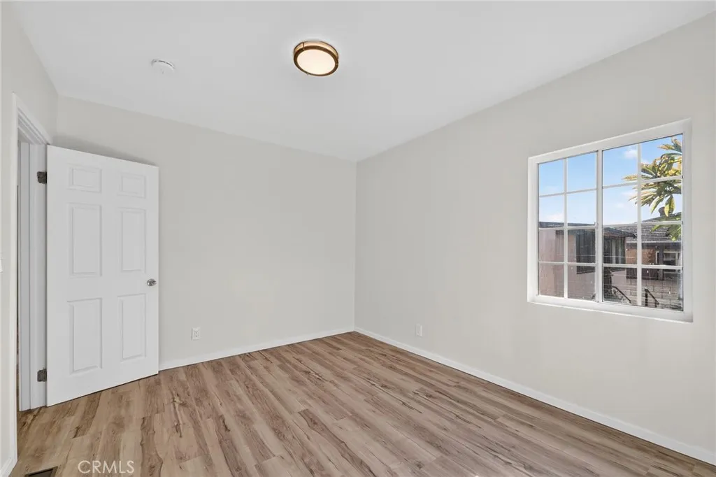 819 N Hicks, Los Angeles, California 90063 home-pic-19