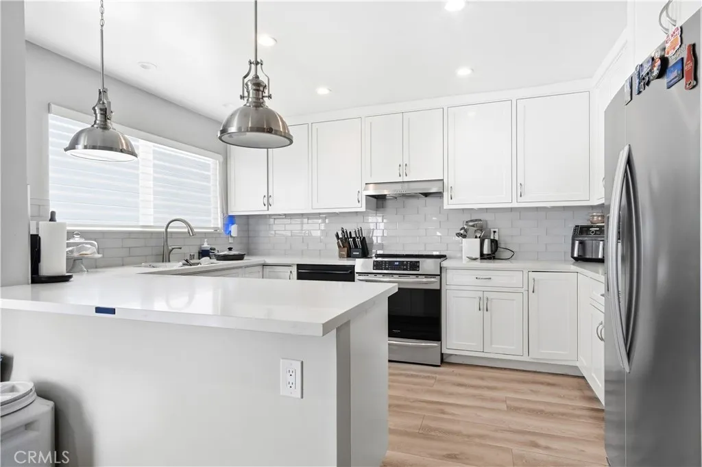 1732 246th Street, Lomita, California 90717 home-pic-2