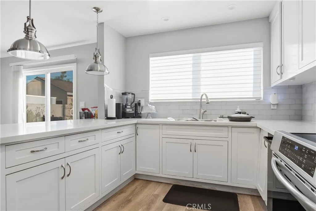 1732 246th Street, Lomita, California 90717 home-pic-3