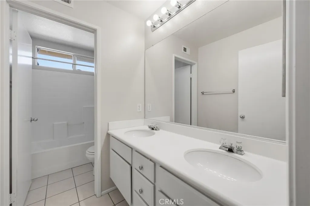 250 Settlers, Upland, California 91786 home-pic-16