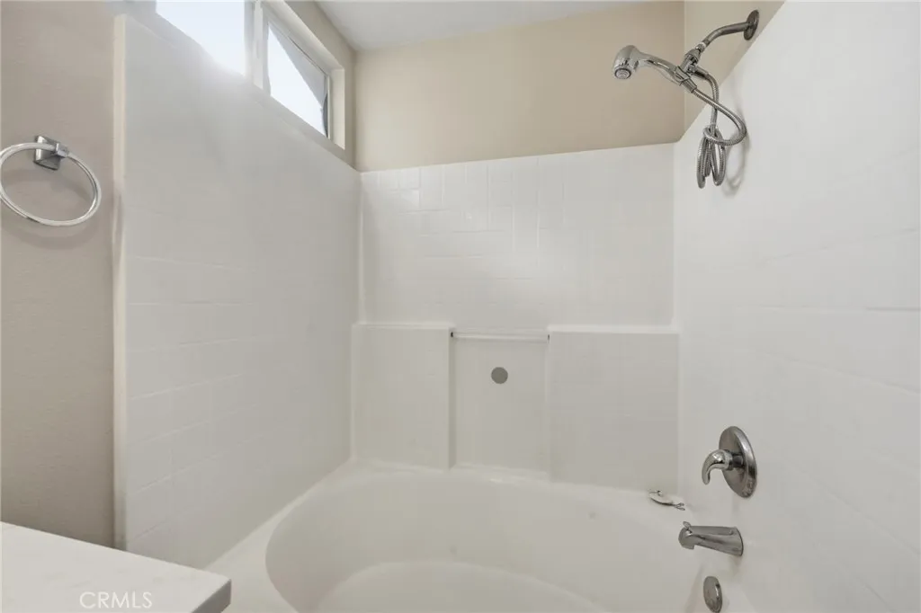 250 Settlers, Upland, California 91786 home-pic-21