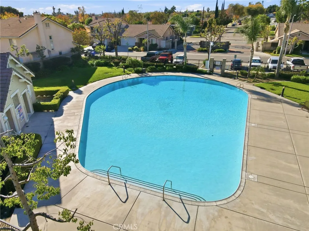 250 Settlers, Upland, California 91786 home-pic-32