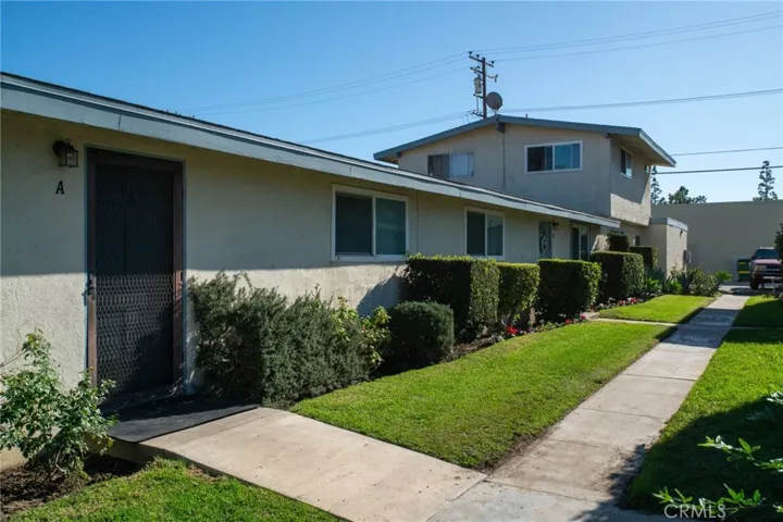 1367 Baker, Costa Mesa, California 92626