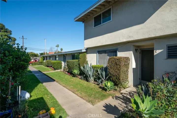 1367 Baker, Costa Mesa, California 92626