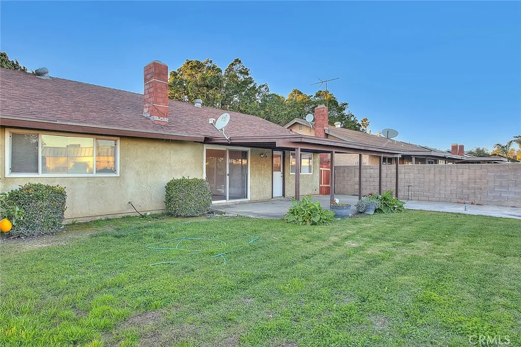 9121 Croce, Fontana, California 92335 home-pic-23