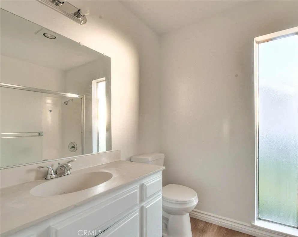 9121 Croce, Fontana, California 92335 home-pic-17