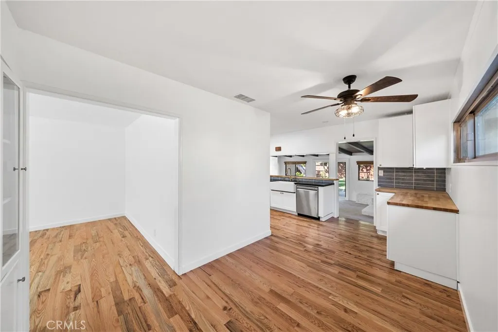 4425 Walnut Avenue, Long Beach, California 90807 home-pic-13