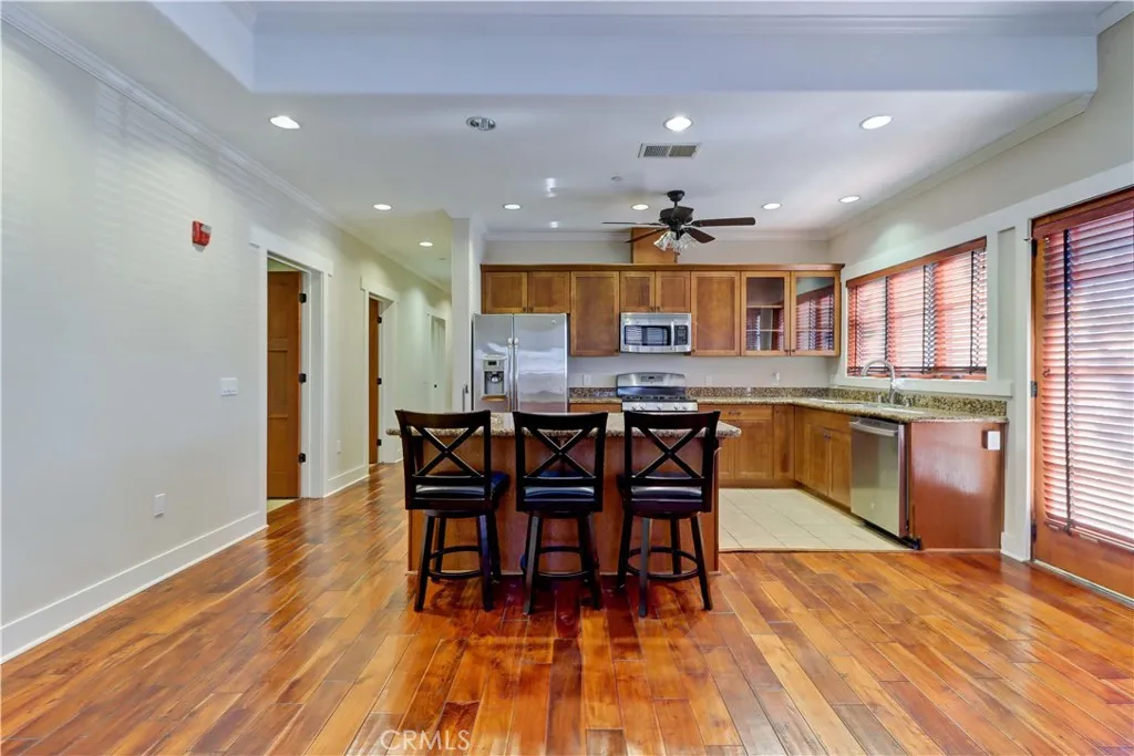 130 N Vermont, Glendora, California 91741 home-pic-9