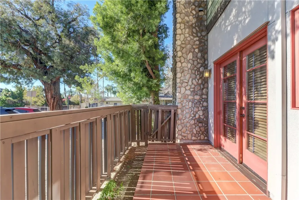 130 N Vermont, Glendora, California 91741 home-pic-4