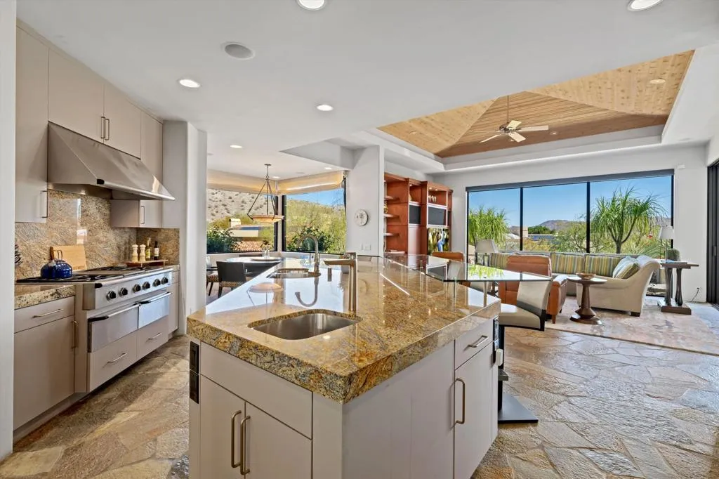 101 Netas Court, Palm Desert, California 92260 home-pic-31