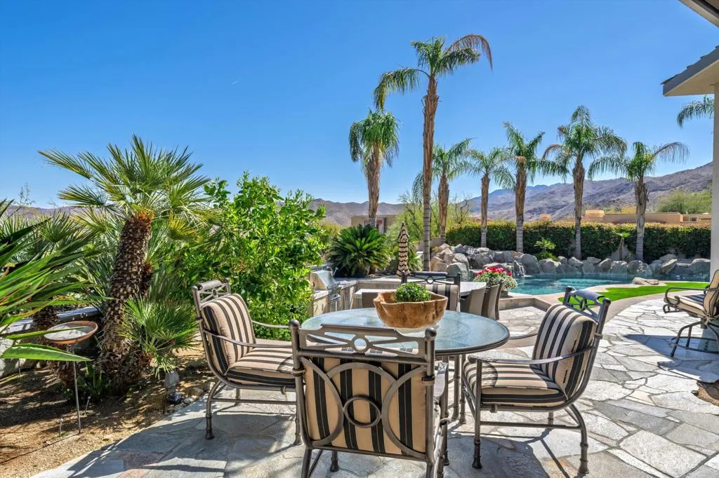 101 Netas Court, Palm Desert, California 92260 home-pic-18