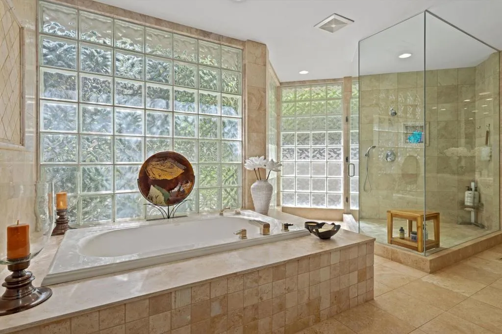 101 Netas Court, Palm Desert, California 92260 home-pic-49
