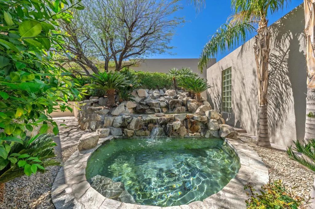 101 Netas Court, Palm Desert, California 92260 home-pic-66