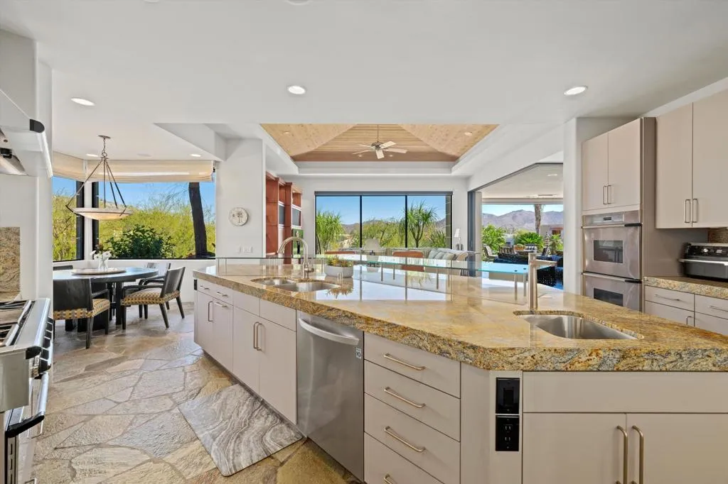 101 Netas Court, Palm Desert, California 92260 home-pic-30