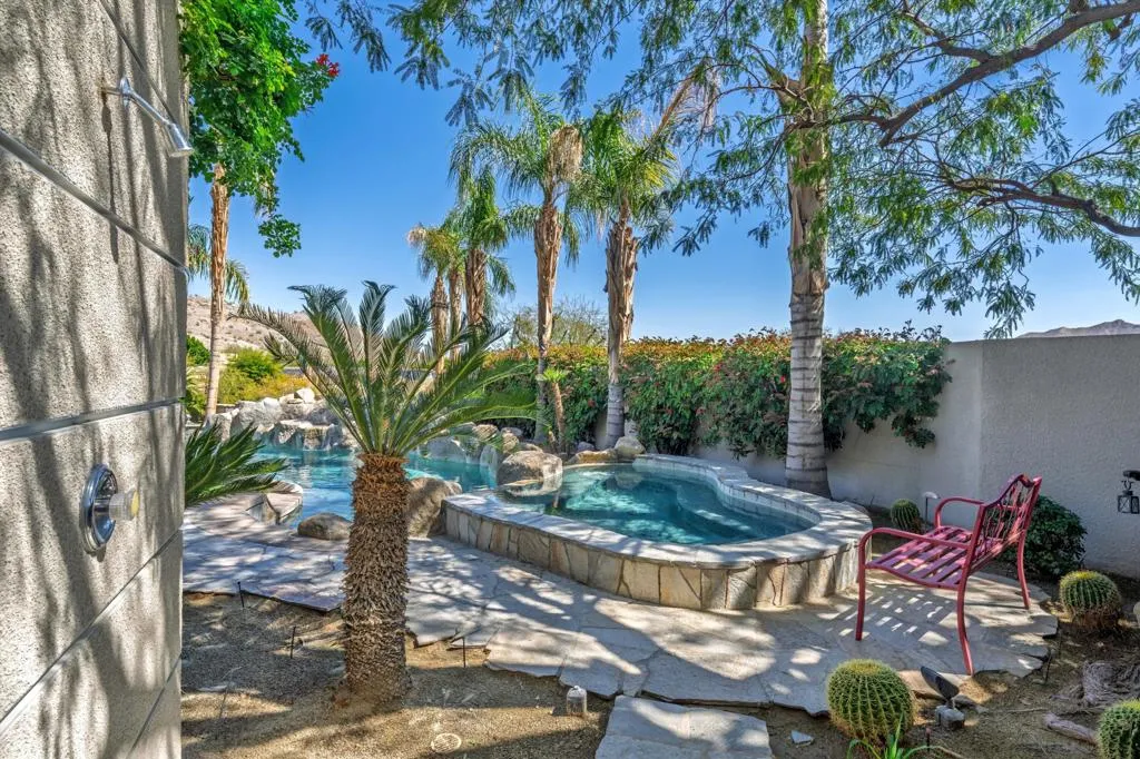101 Netas Court, Palm Desert, California 92260 home-pic-25