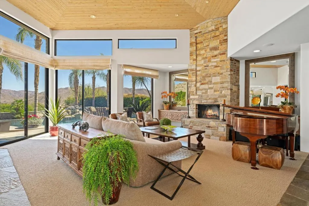 101 Netas Court, Palm Desert, California 92260 home-pic-37