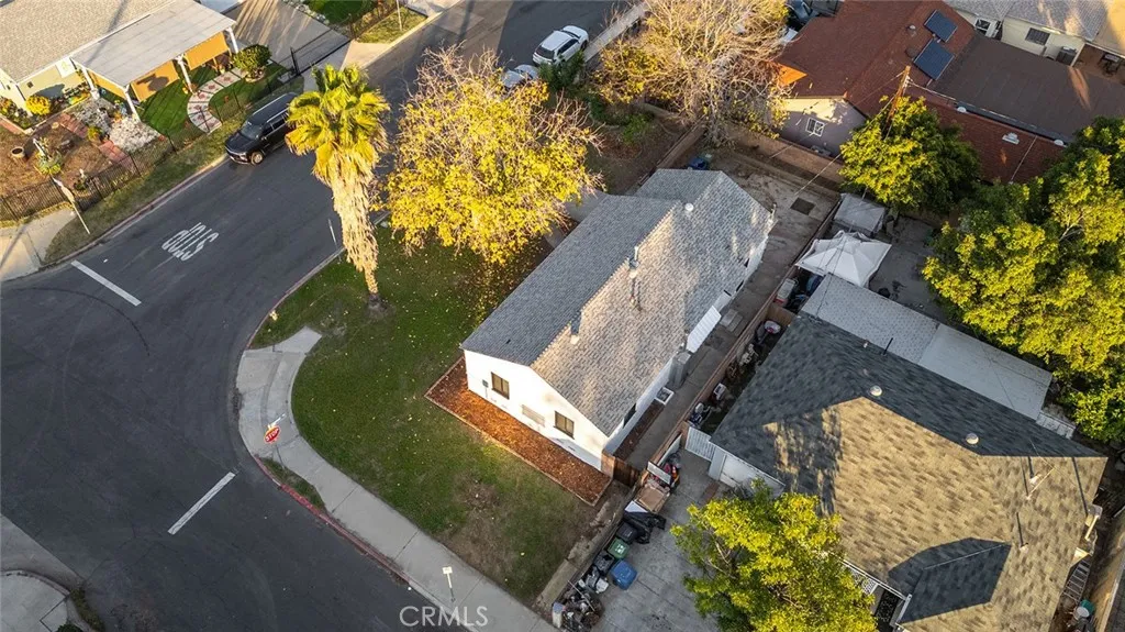 7826 Ben, North Hollywood, California 91605 home-pic-18