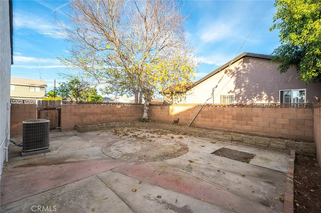 7826 Ben, North Hollywood, California 91605 home-pic-27
