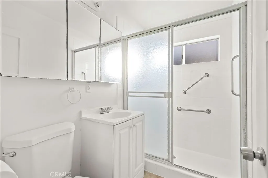 7826 Ben, North Hollywood, California 91605 home-pic-13