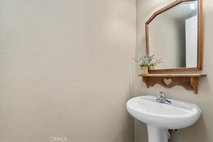 5825 Opal Court, Fontana, California 92336