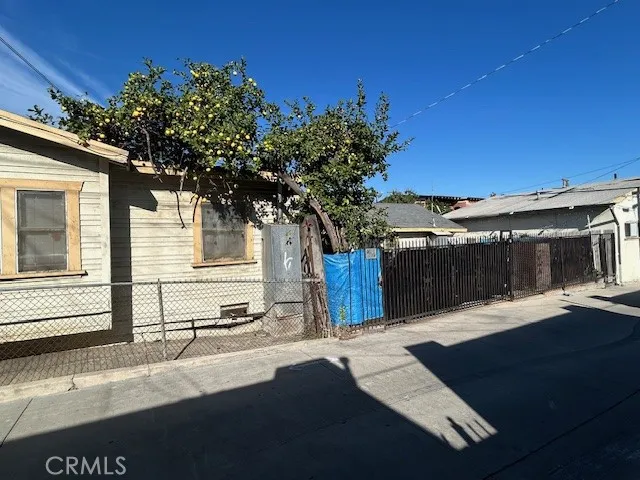 830 S Record Avenue, Los Angeles, California 90023 home-pic-3