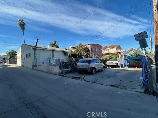 830 S Record Avenue, Los Angeles, California 90023 home-pic-4