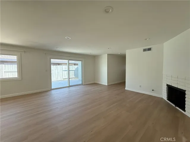 Bright and spacious living room