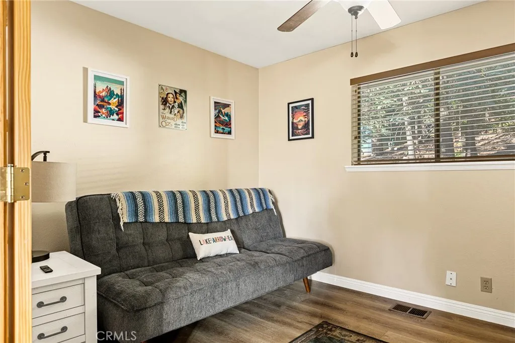 707 Virginia Court, Lake Arrowhead, California 92352 home-pic-23